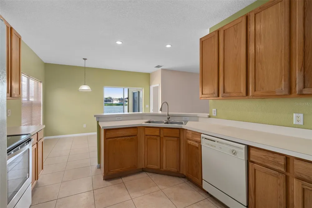 1513 HARRIER DRIVE Orlando, FL 32837