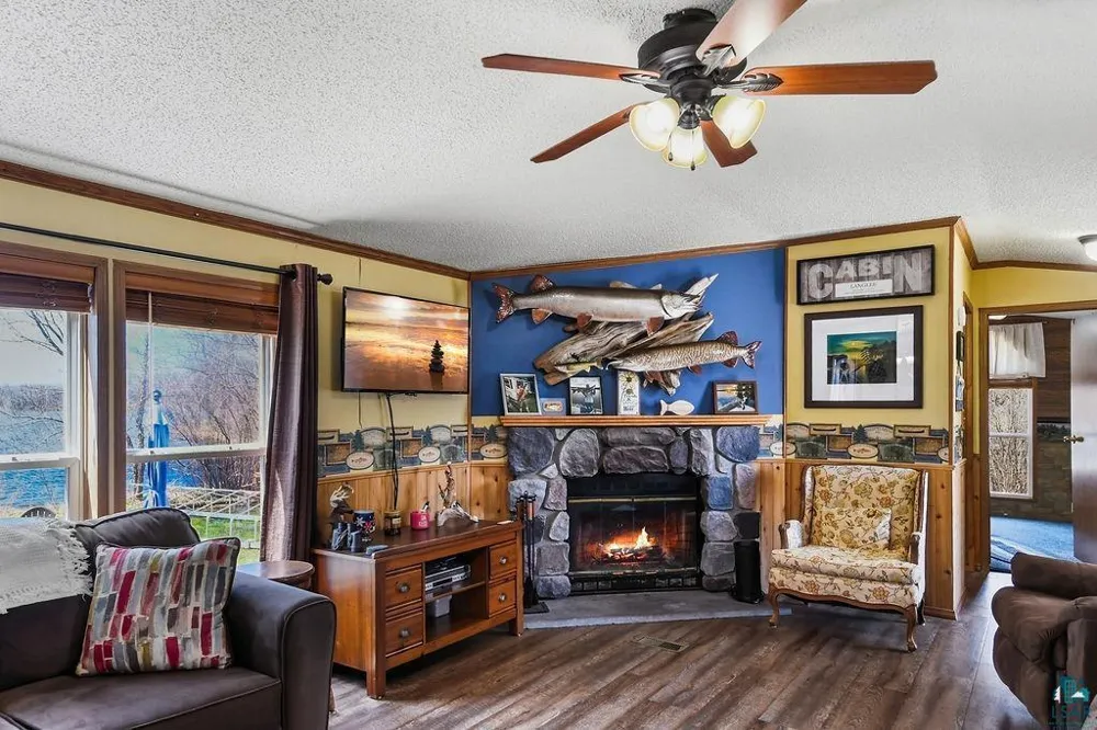 7981 S Dowling Lake Road E Superior, WI 54880