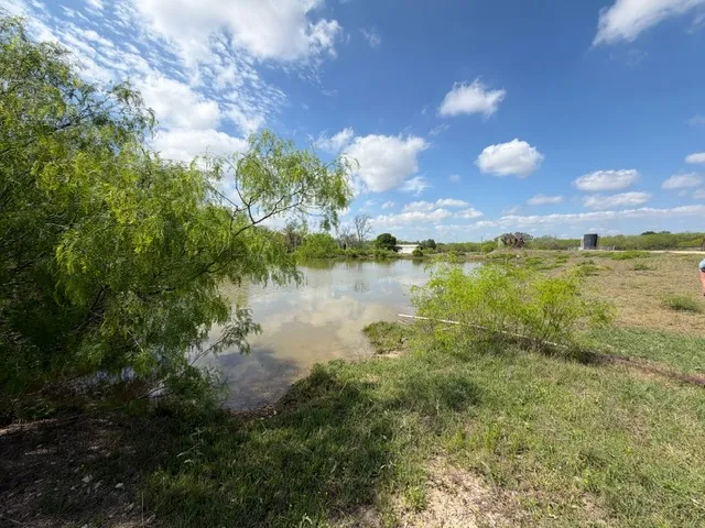 1235 Hoover Street Luling, TX 78648
