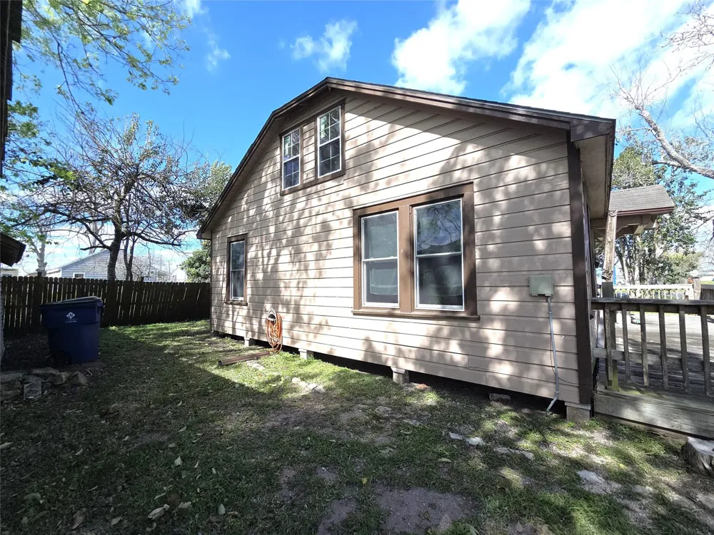 507 Orange Street Sweeny, TX 77480