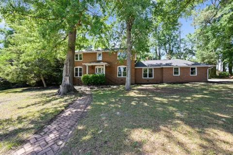 120 Kalmia Circle