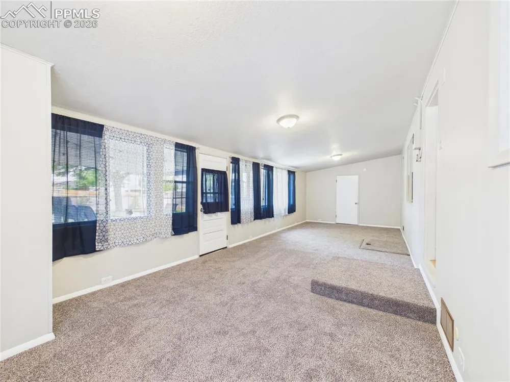 1615 Englewood Drive Pueblo, CO 81005