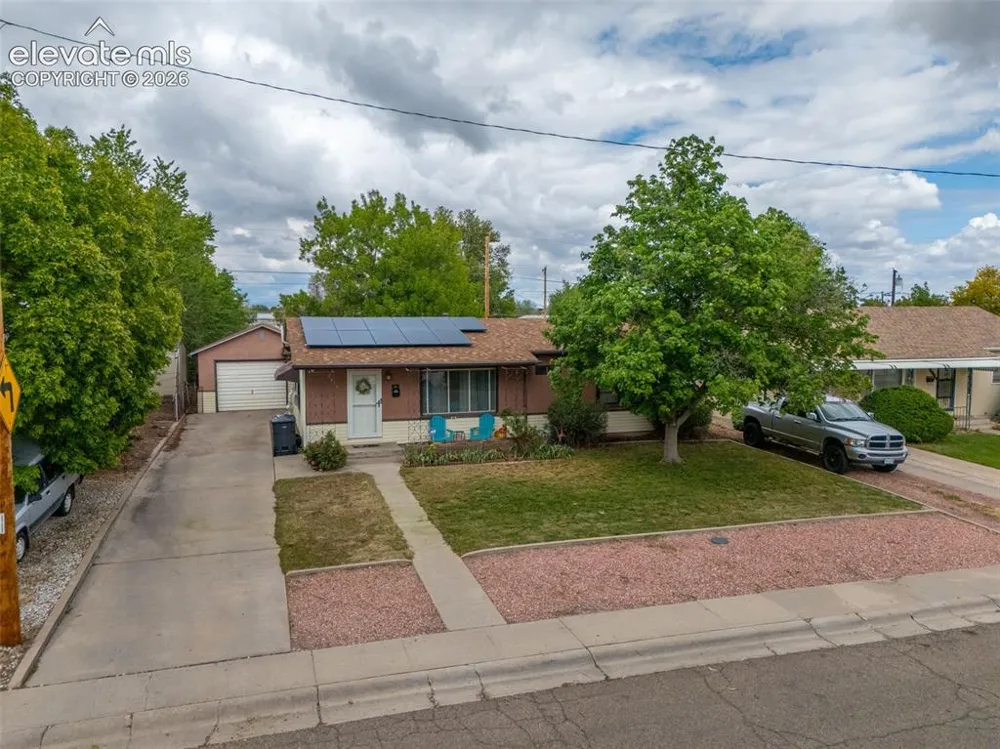 1615 Englewood Drive Pueblo, CO 81005