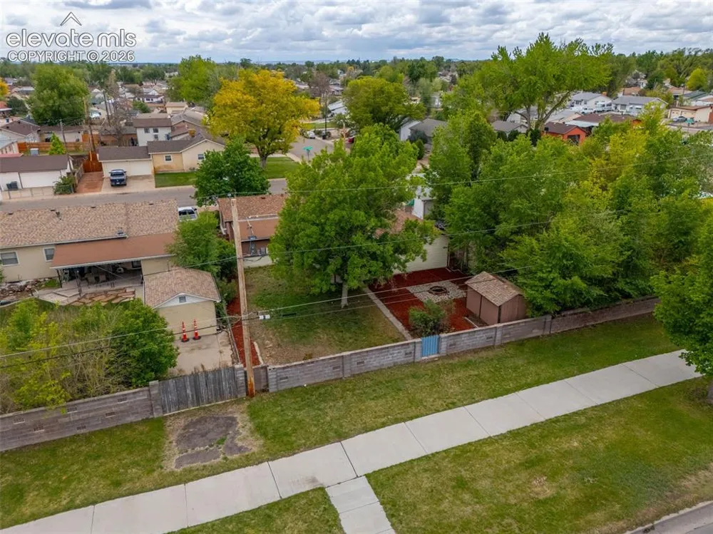 1615 Englewood Drive Pueblo, CO 81005