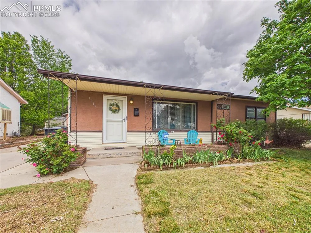 1615 Englewood Drive Pueblo, CO 81005
