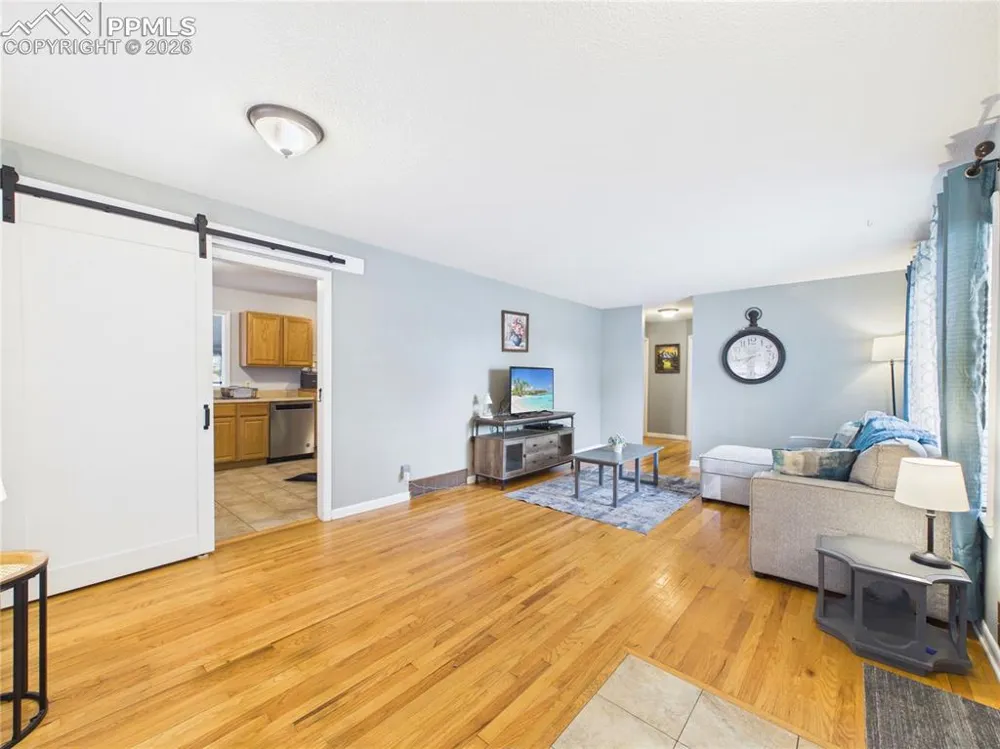 1615 Englewood Drive Pueblo, CO 81005