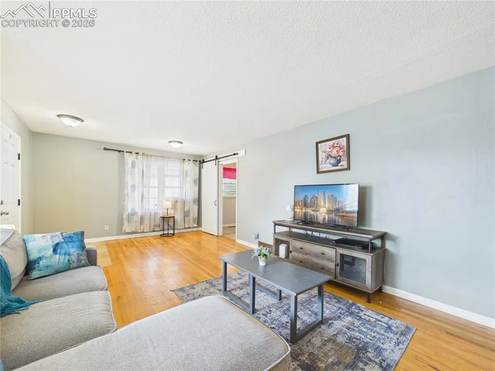 1615 Englewood Drive Pueblo, CO 81005