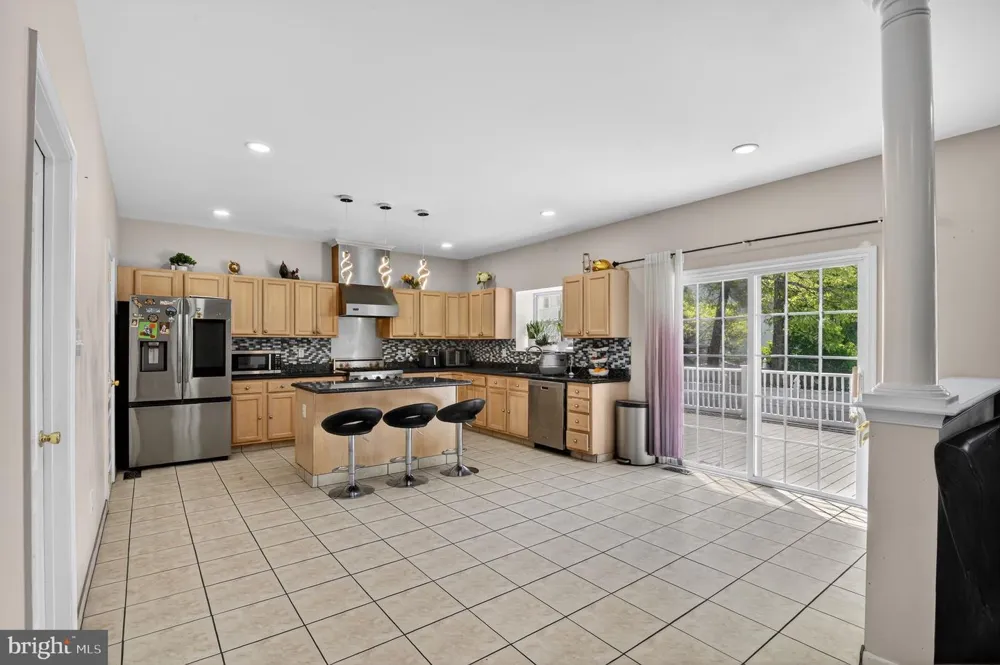 209 WESTWOOD ROAD Egg Harbor Township, NJ 08234