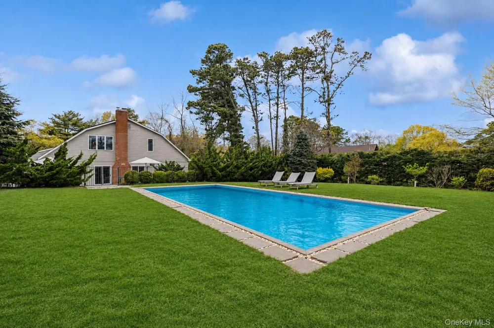 72 Hills Station Road Southampton, NY 11968