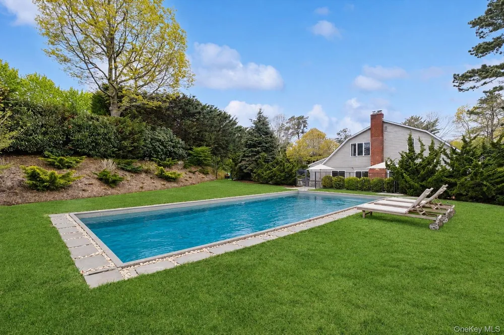 72 Hills Station Road Southampton, NY 11968