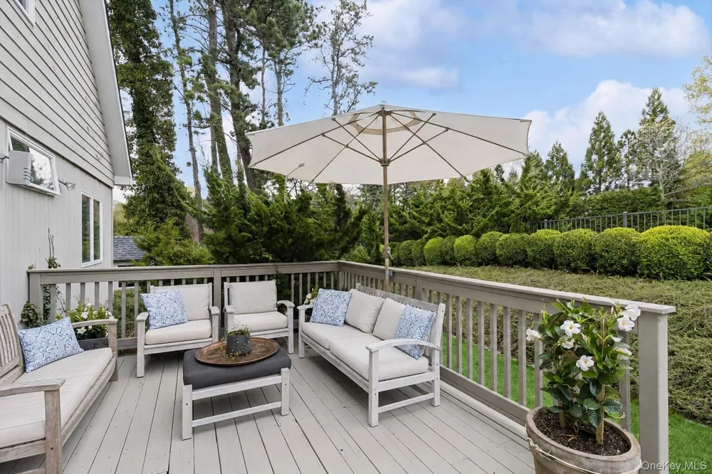 72 Hills Station Road Southampton, NY 11968