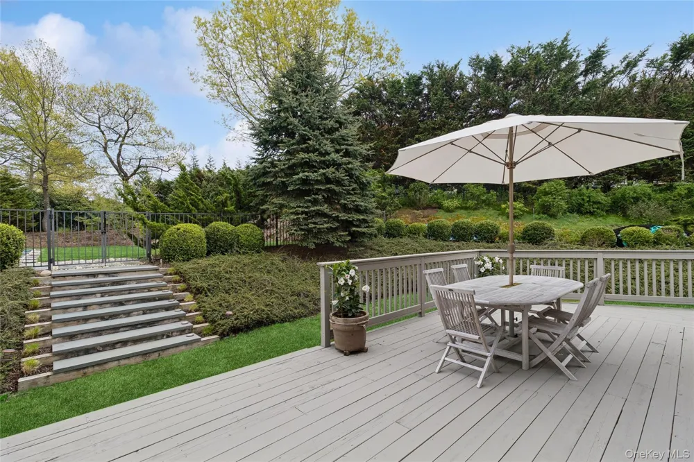 72 Hills Station Road Southampton, NY 11968