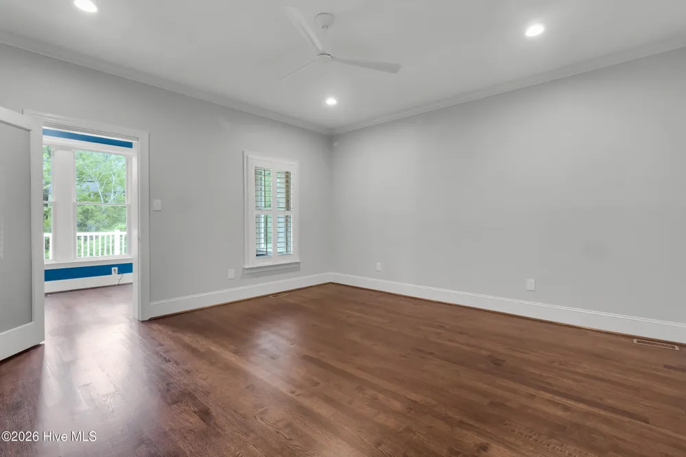 611 Creekwood Drive Trent Woods, NC 28562