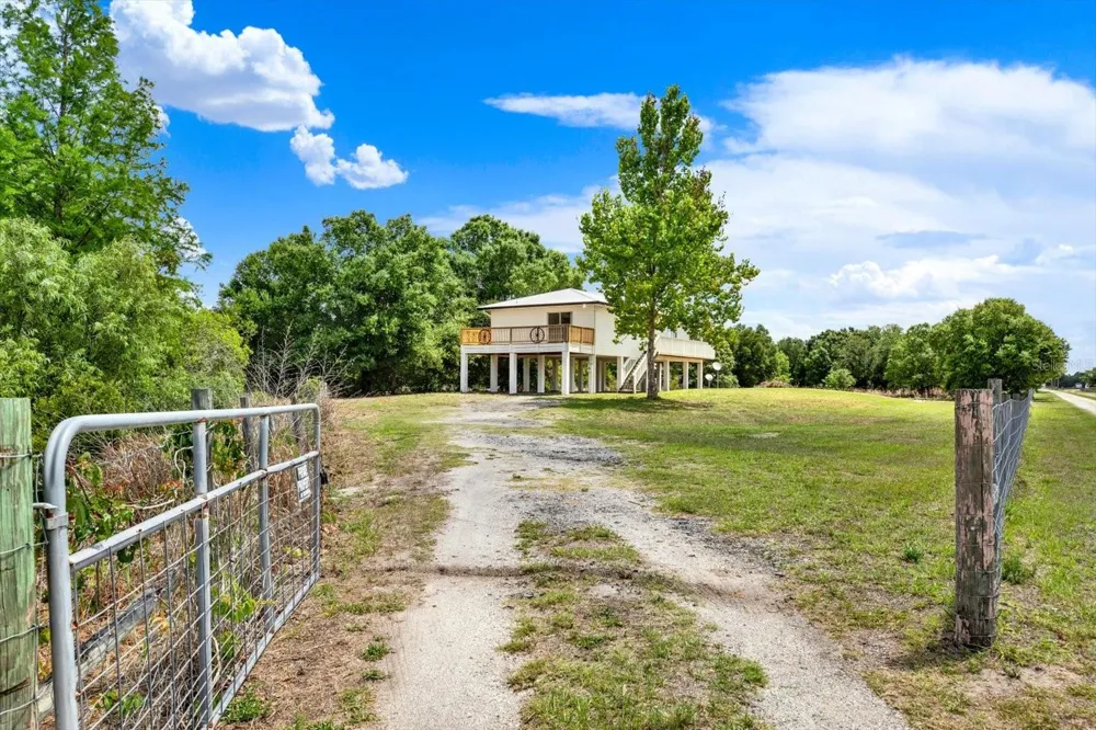 464 LOGUE ROAD Myakka City, FL 34251