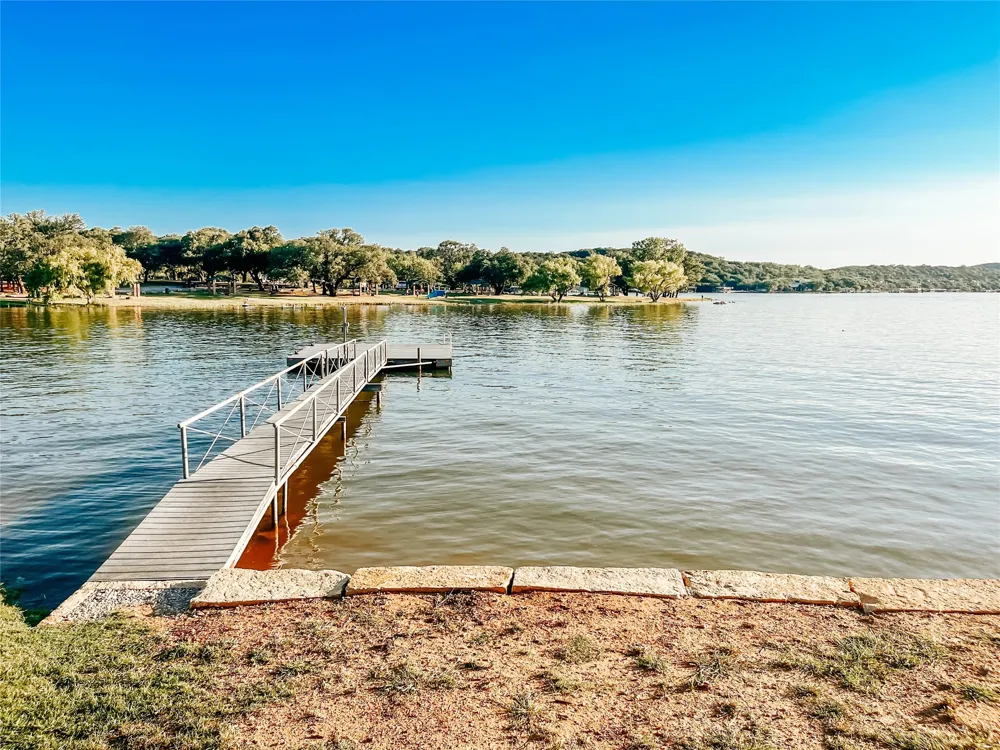 2037 Harris Drive Graford, TX 76449
