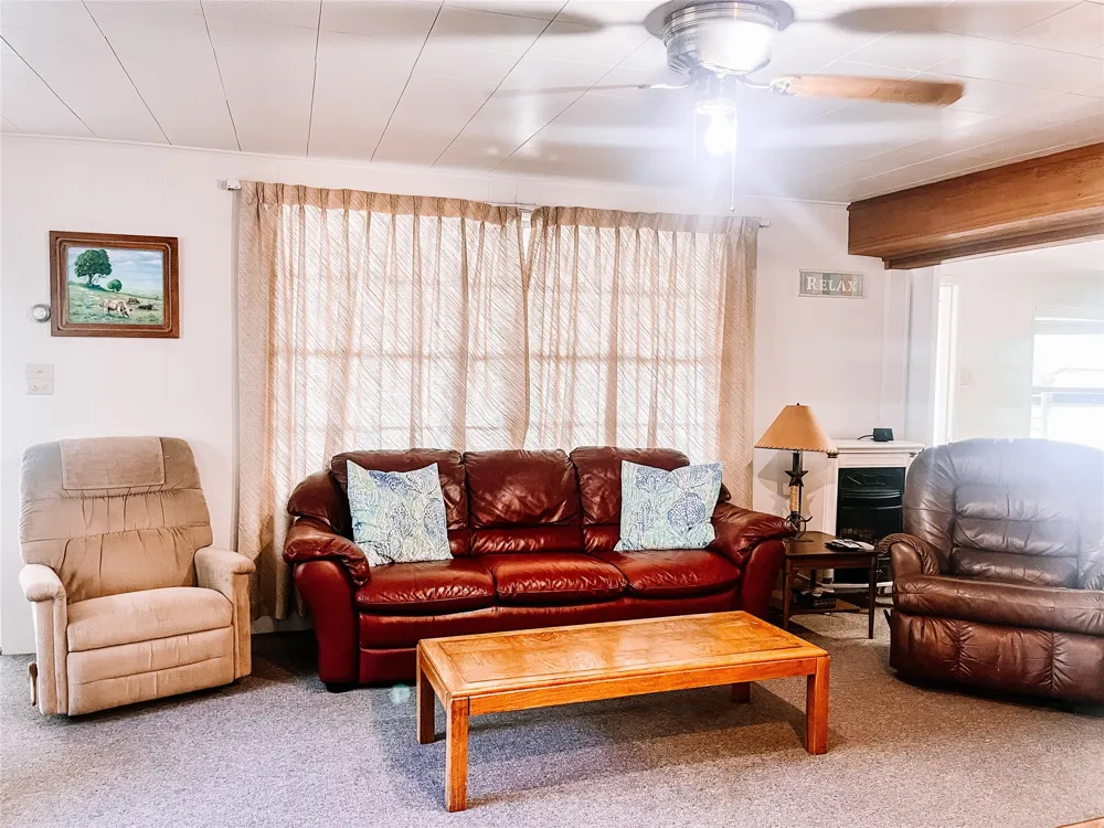 2037 Harris Drive Graford, TX 76449