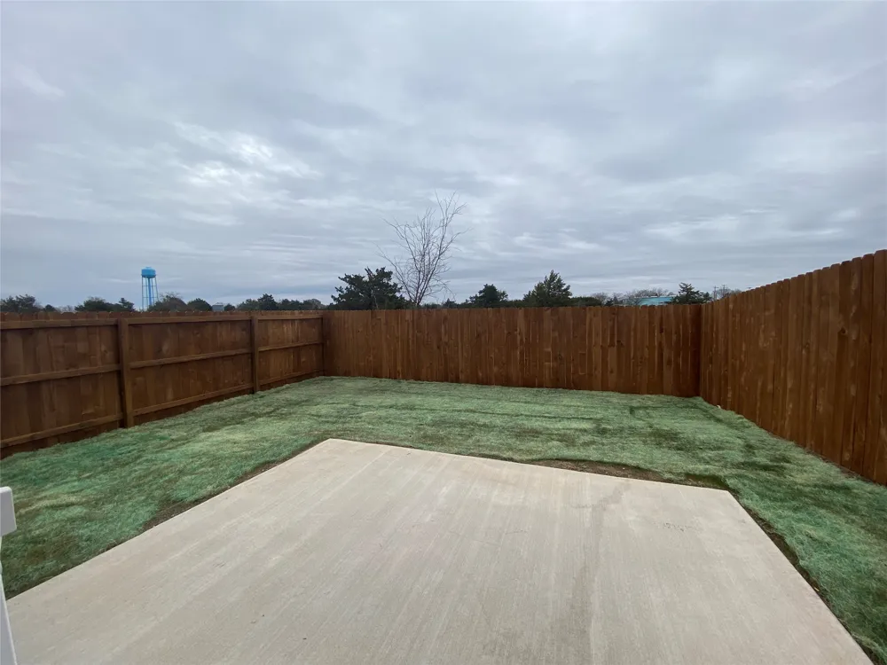 340 Sunnyside Drive #B Trenton, TX 75490