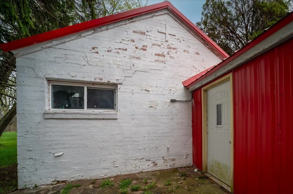 5599 Howard City Edmore Road Vestaburg, MI 48891
