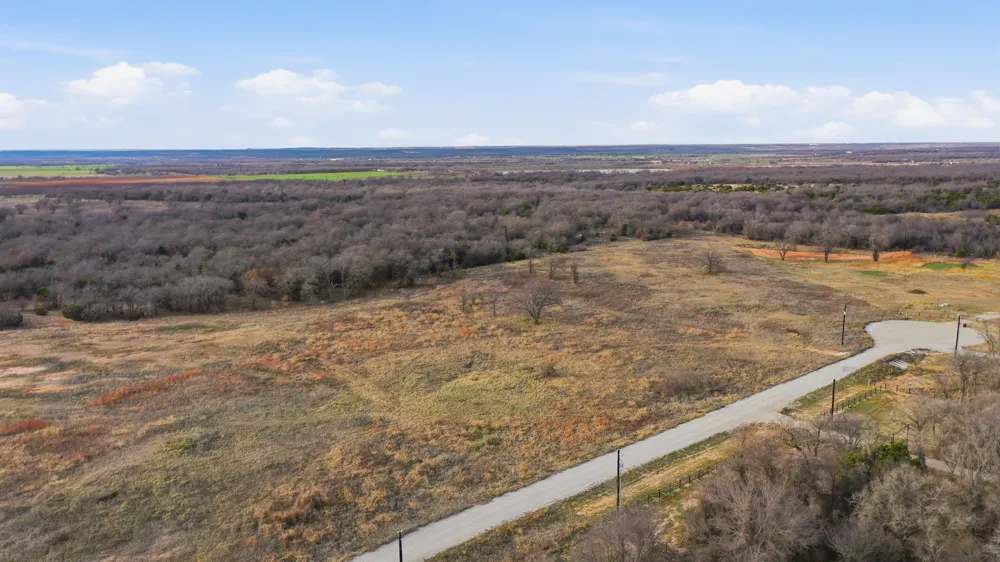633 Stallion Meadows Drive Perrin, TX 76486