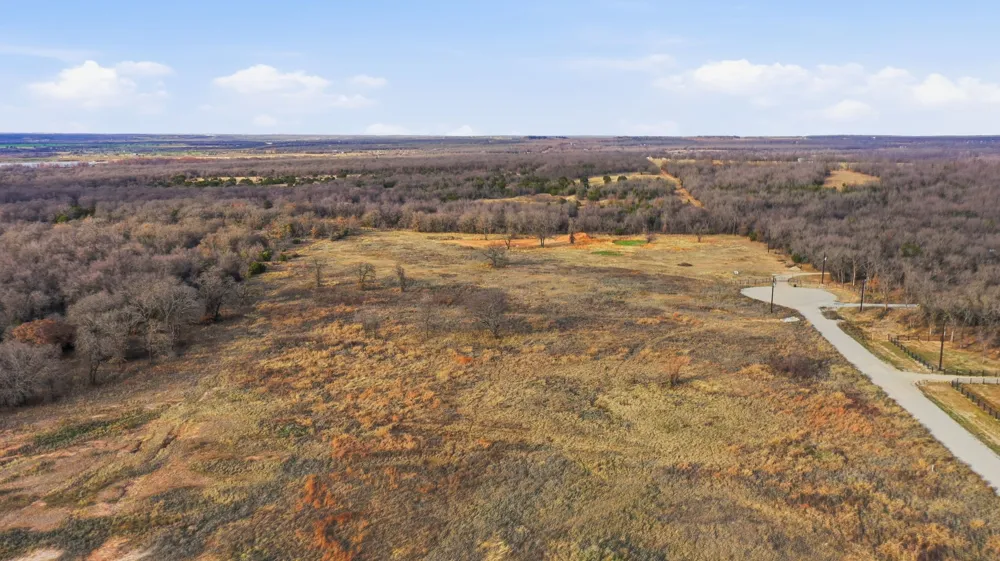 633 Stallion Meadows Drive Perrin, TX 76486