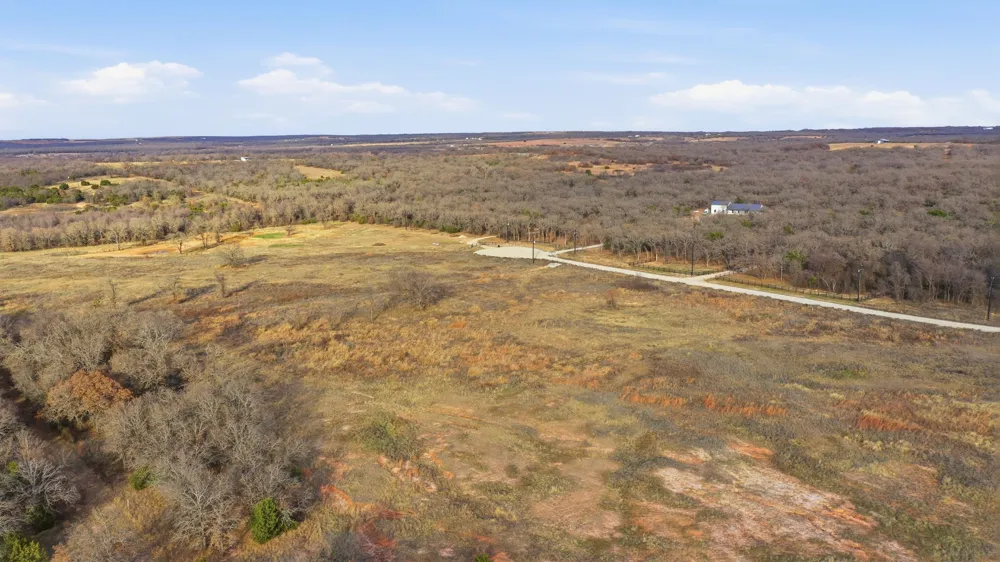 633 Stallion Meadows Drive Perrin, TX 76486