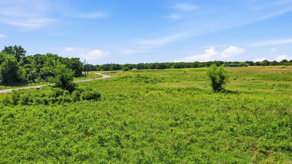 633 Stallion Meadows Drive Perrin, TX 76486