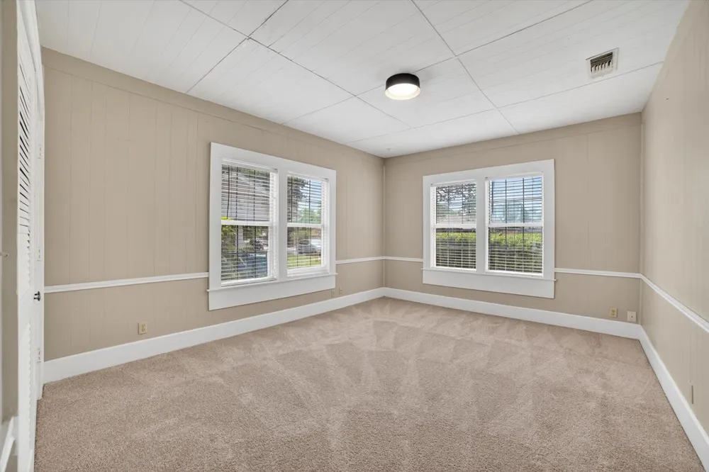 504 W Grove Street Kaufman, TX 75142
