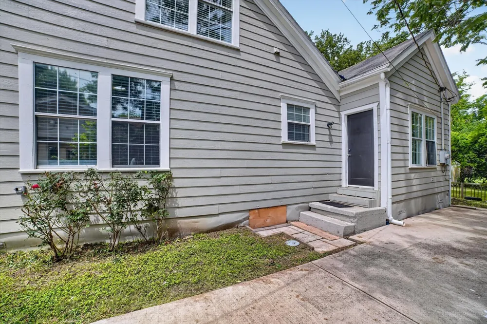 504 W Grove Street Kaufman, TX 75142