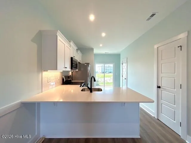 650 Cedar Point Boulevard #F5 Cedar Point, NC 28584