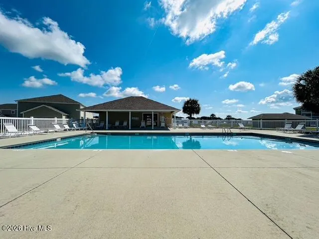 650 Cedar Point Boulevard #F5 Cedar Point, NC 28584