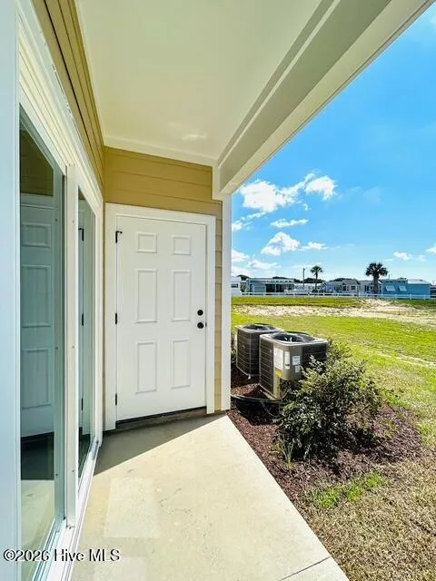 650 Cedar Point Boulevard #F5 Cedar Point, NC 28584