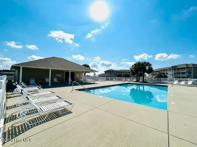 650 Cedar Point Boulevard #F5 Cedar Point, NC 28584