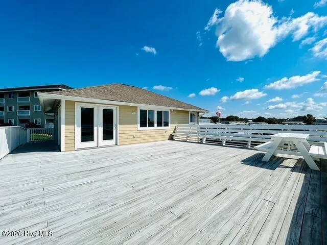 650 Cedar Point Boulevard #F5 Cedar Point, NC 28584