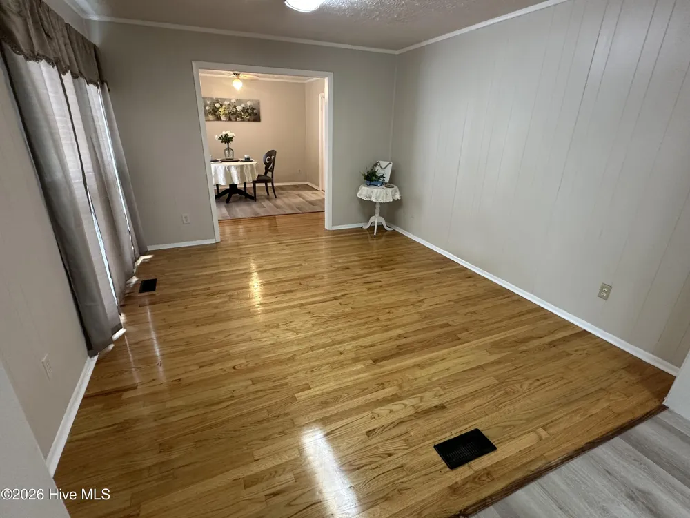 10481 Bostic Road Laurinburg, NC 28352