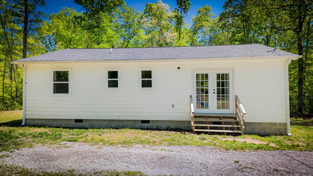 506 Dollar Dr Altamont, TN 37301