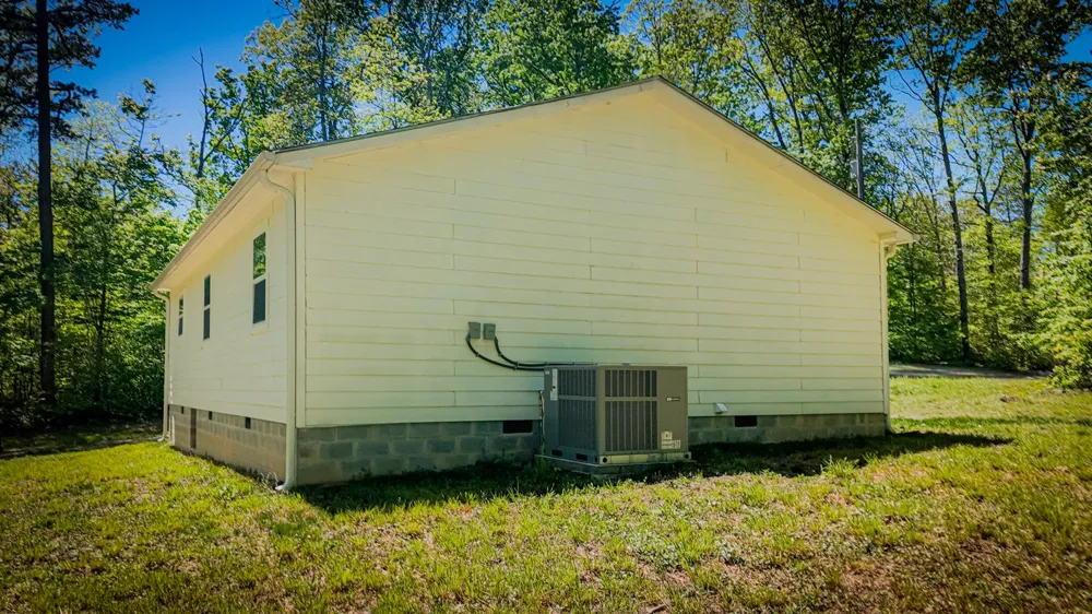 506 Dollar Dr Altamont, TN 37301