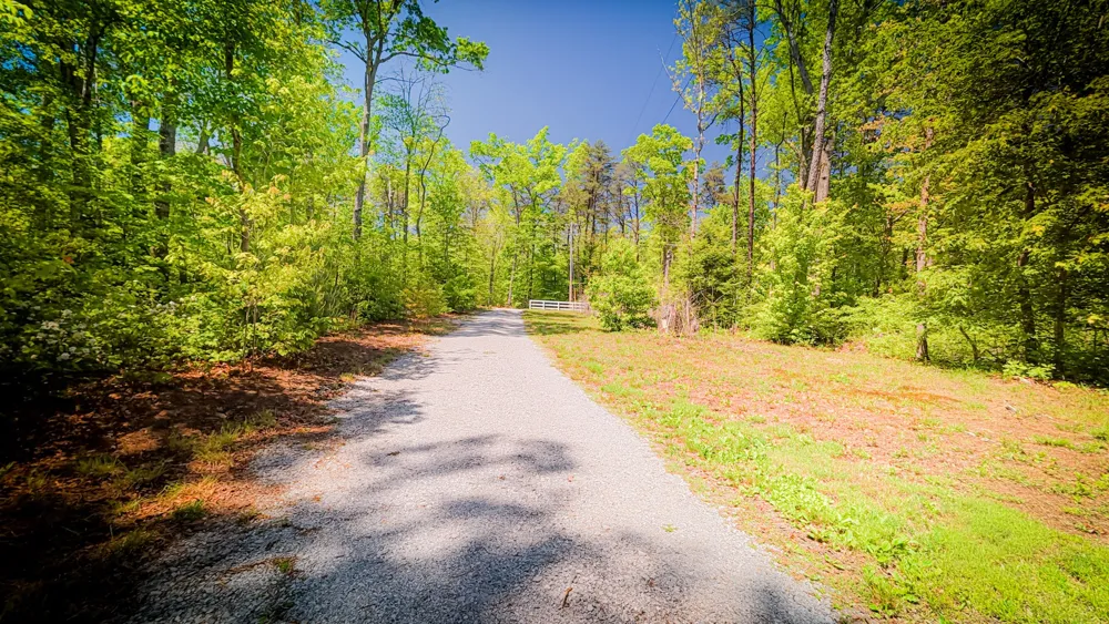 506 Dollar Dr Altamont, TN 37301