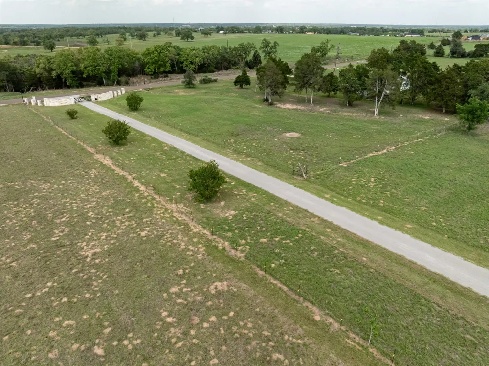 187 Cedar Creek Drive Cedar Creek, TX 78612