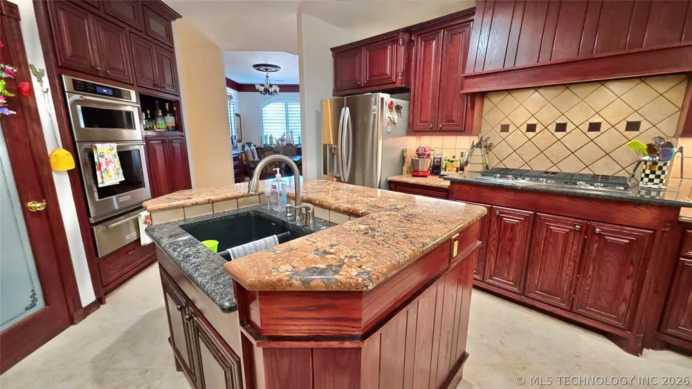 418970 E 1152 ROAD Checotah, OK 74426