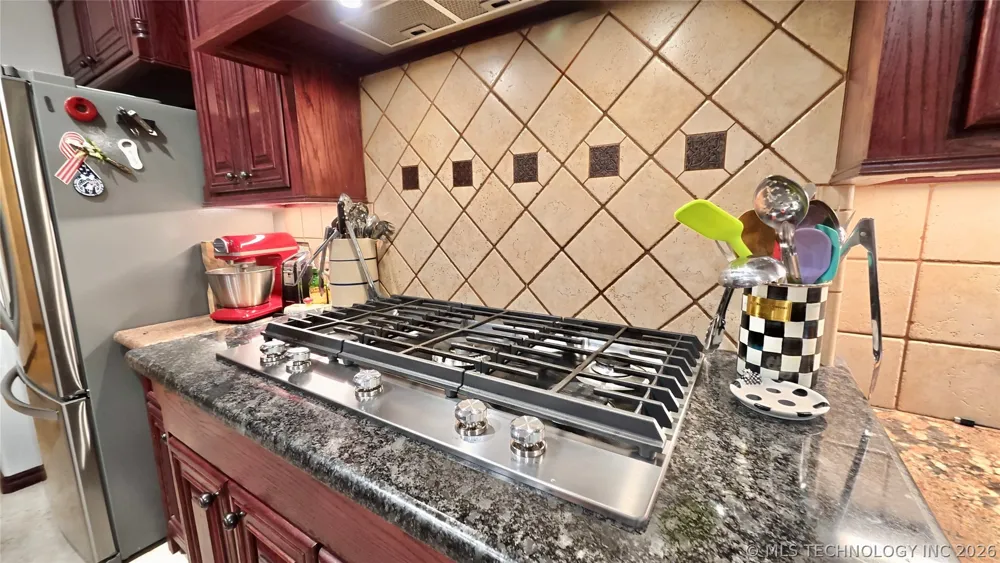 418970 E 1152 ROAD Checotah, OK 74426