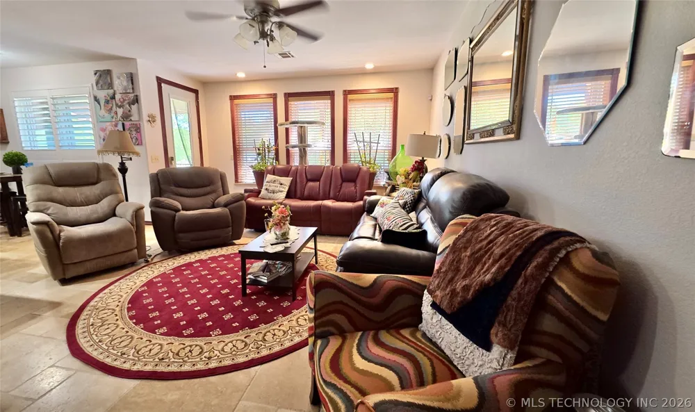 418970 E 1152 ROAD Checotah, OK 74426