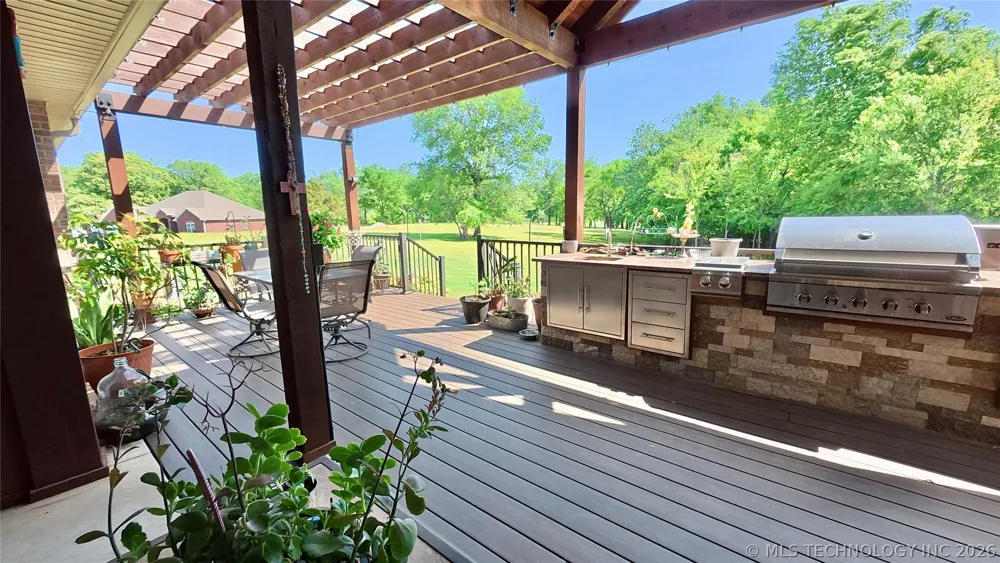 418970 E 1152 ROAD Checotah, OK 74426