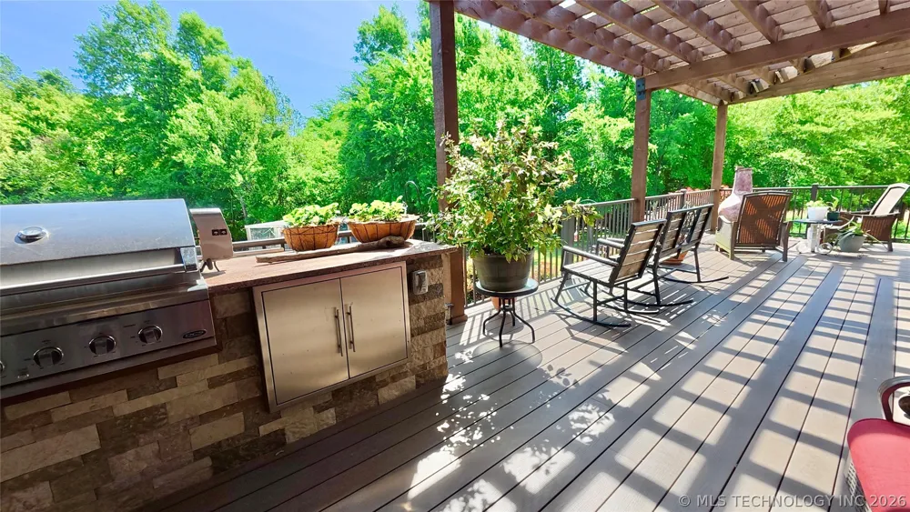 418970 E 1152 ROAD Checotah, OK 74426