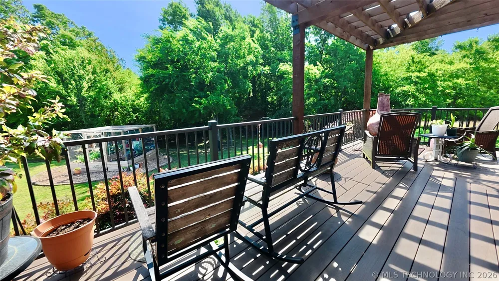 418970 E 1152 ROAD Checotah, OK 74426