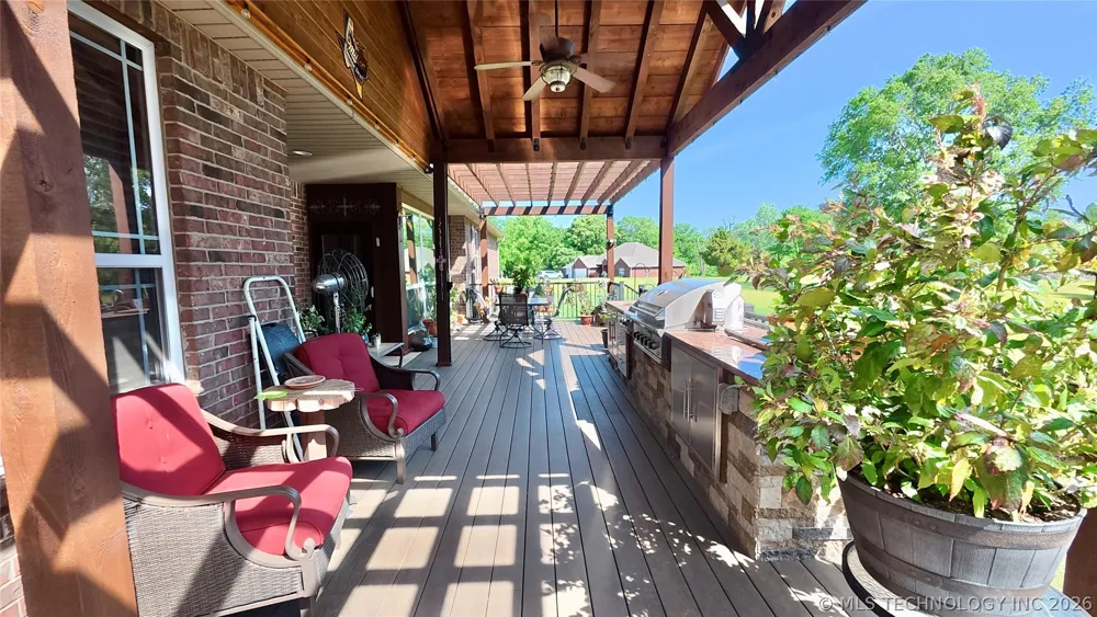 418970 E 1152 ROAD Checotah, OK 74426