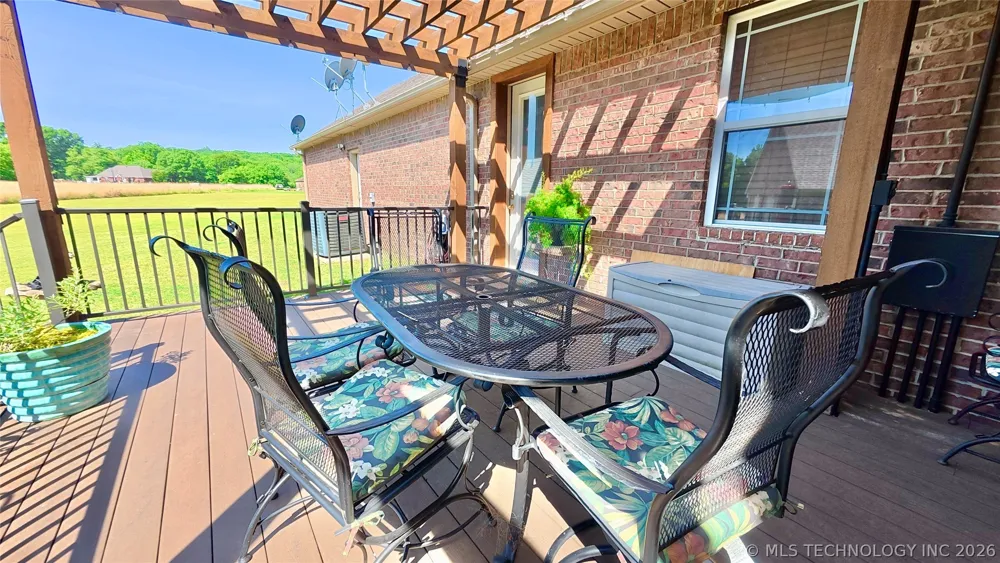 418970 E 1152 ROAD Checotah, OK 74426