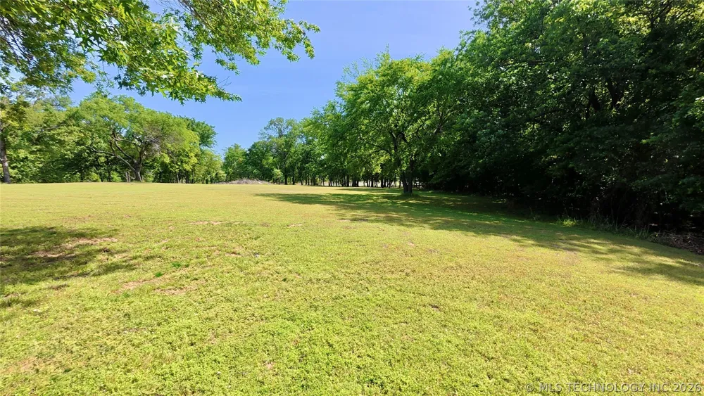 418970 E 1152 ROAD Checotah, OK 74426