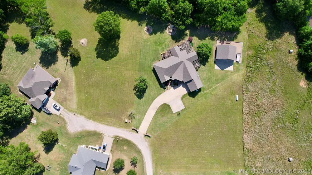 418970 E 1152 ROAD Checotah, OK 74426