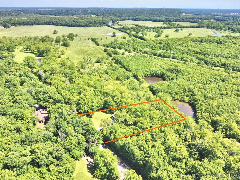17365 Redbud Drive Catoosa, OK null