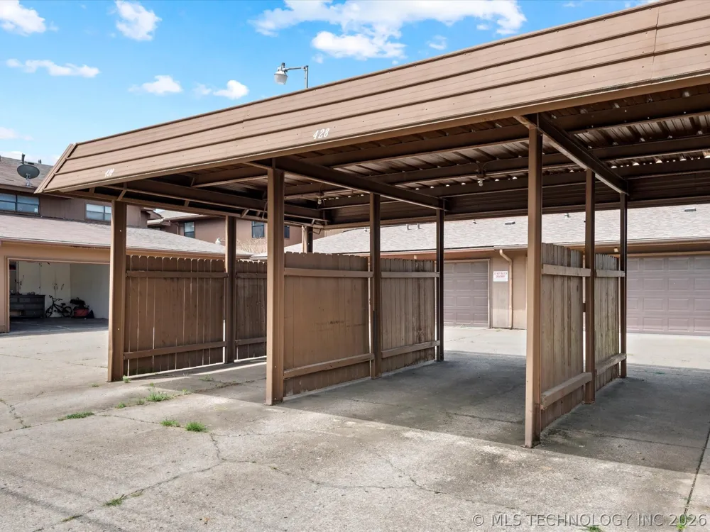428 S Shawnee Avenue Bartlesville, OK 74003